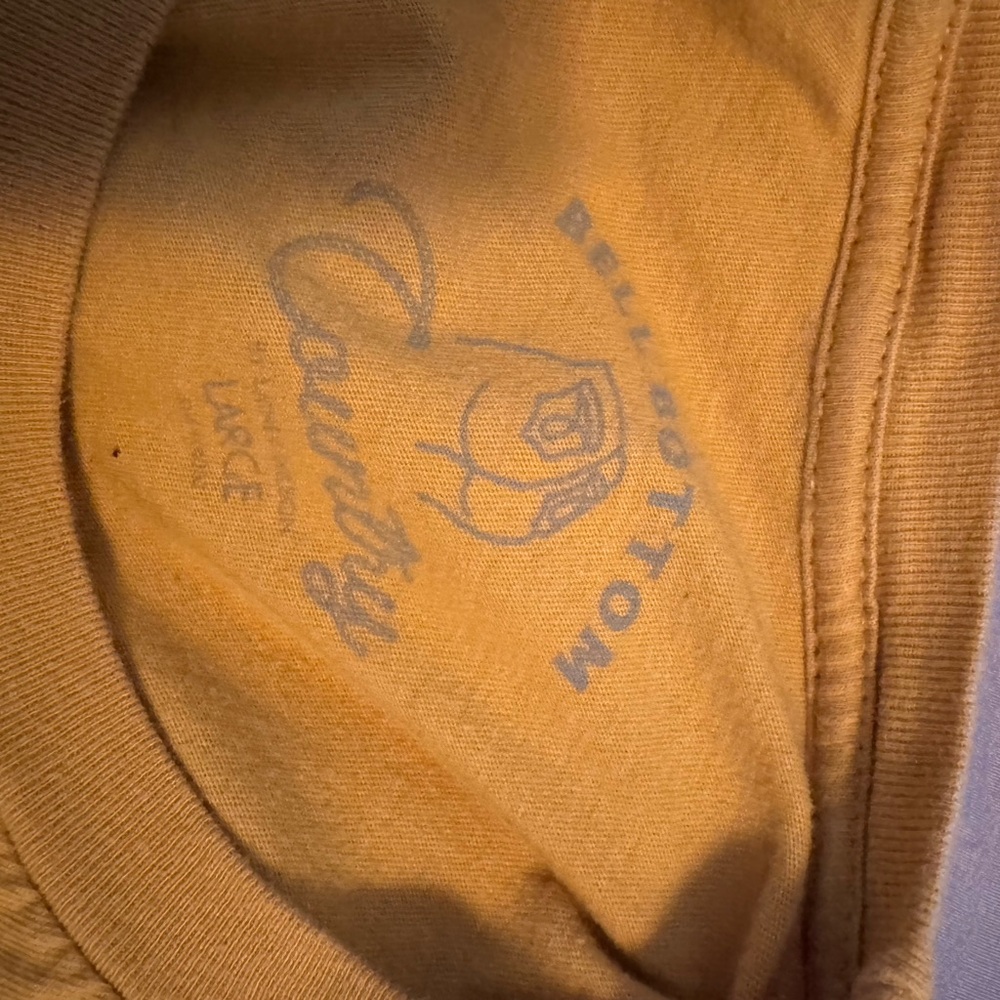 Bell-Bottom Country Lainey Wilson Graphic Tee - Picture 2 of 2